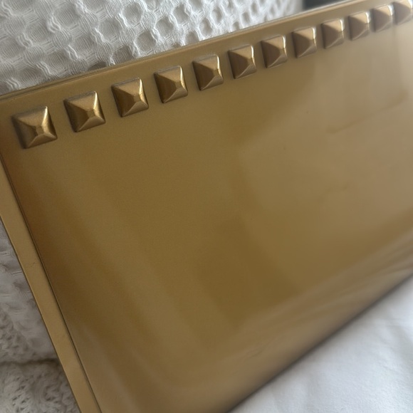 Carmen Sol Julian Pochette in gold - Picture 4 of 5